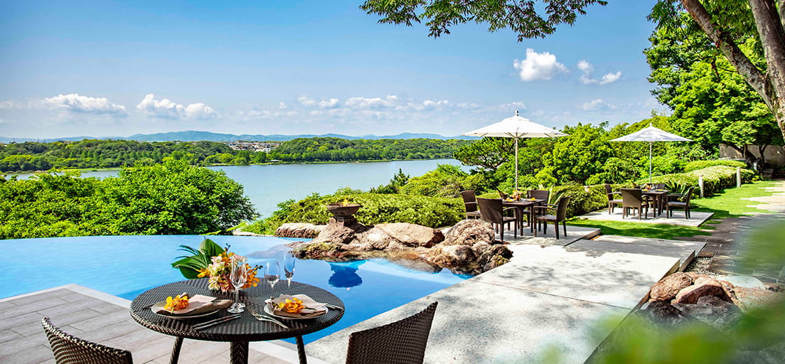 ガーデンを利用した演出・BBQなども可能